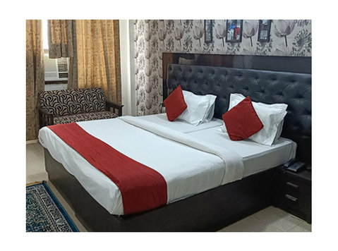 Best Hotel Near Sector 18 Noida for Comfortable Stay - Services: Other