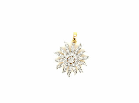 Diamond Necklaces & Pendants – Timeless Elegance by Rb Diamo - 	
Kläder/Tillbehör