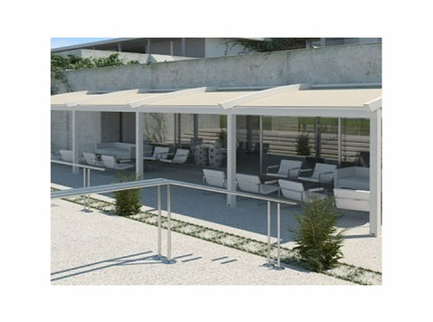 Luxury Outdoor Living with a Retractable Canopy for Pergola - Buy & Sell: Other
