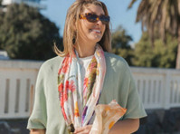 Wrap Yourself in Elegance with Cotton Scarves Online - Riided/Aksessuaarid