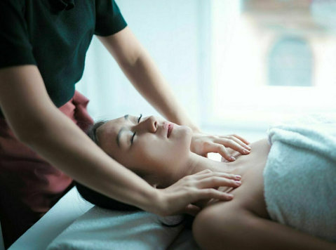 Experience the power of Remedial Massage Brunswick - Diğer