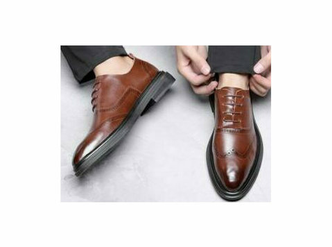 Best Trendy Men's Shoes: Shop Online Today - کپڑے/زیور وغیرہ