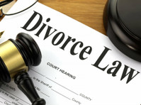 Divorce Lawyer in Edmonton - Юридические услуги/финансы