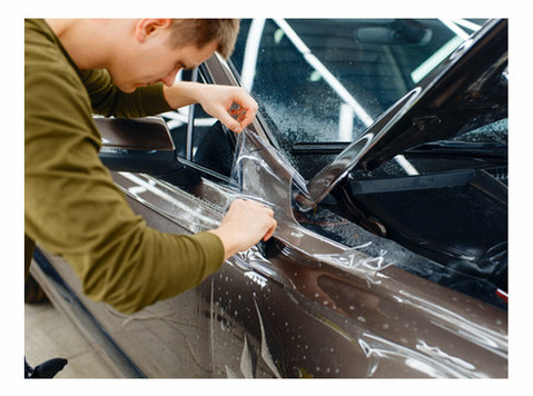 Maintain Your Car’s Paint With Car Detailing in Calgary - Khác