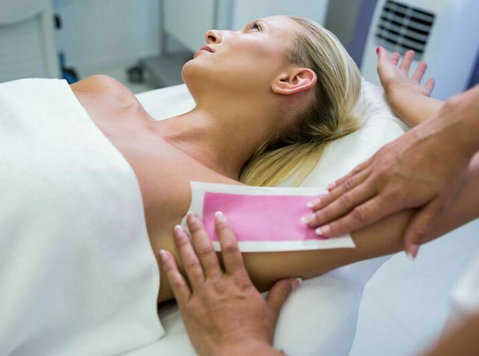 Waxing Perfection: Discover Deux Chic in Kitsilano - Bellezza/Moda