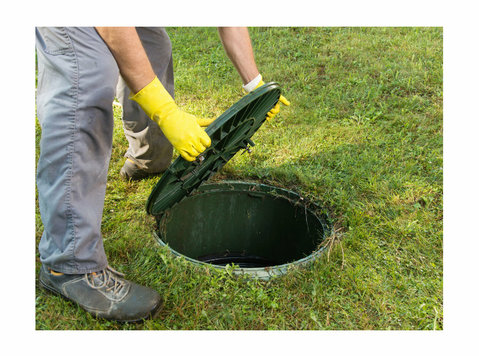 Septic Tank Pumping by Sunrise Septic in Manitoba - Electricieni/Instalatori