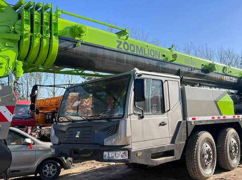 Used 70ton Zoomlion Ztc700v truck crane For Sale - Cars/Motorbikes
