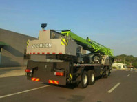 Used 25 ton Zoomlion Ztc250 truck crane For Sale - Altro
