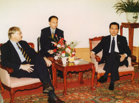English-Chinese Translator & Interpreter In Guangzhou - Editorial/Translation
