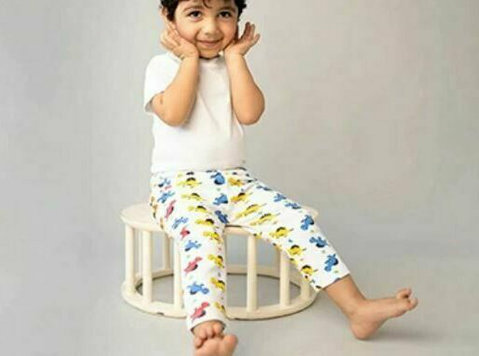 Buy Diaper Pants and Pajamas for your Baby - Baby/Barneutstyr