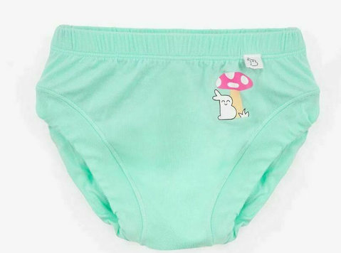SuperSoft Underwear for Babies and Toddlers by SuperBottoms - Bebis/Barnprylar