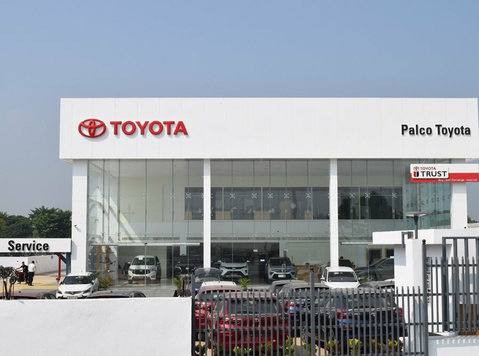 Toyota dealer in Kharagpur - Automašīnas/motocikli