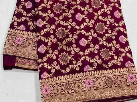 Dola Silk Saree: The Perfect Blend of Elegance and Comfort - Clothing/Accessories