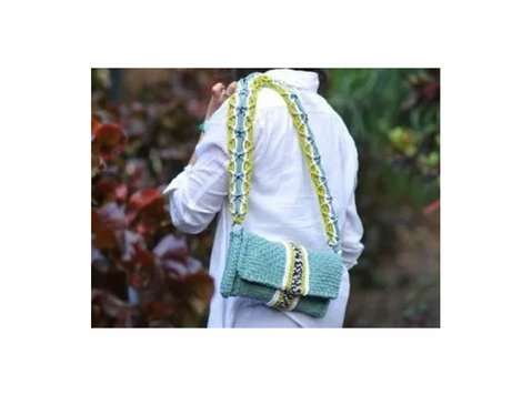 Handmade Sling Clutch Bags for Women | Project1000 - Klær/Tilbehør