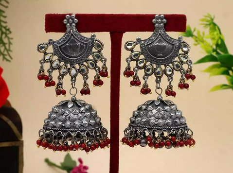 Jhumka earrings for women - لباس / زیور آلات