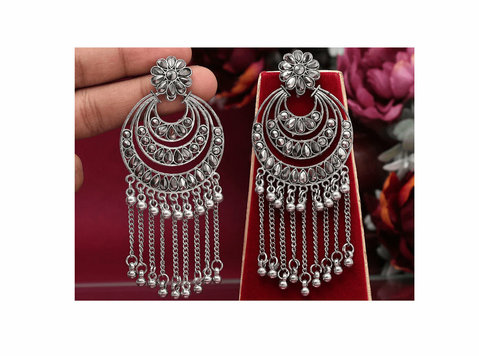 Silver color oxidised earrings - 의류/악세서리