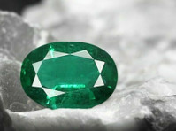 Buy Beautiful Brazilian Emerald Stone Online - Sammeln/Antiquitäten