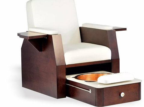 Step into Luxury: Manicure Pedicure Chair by Spafurniture - Mobilă/Accesorii