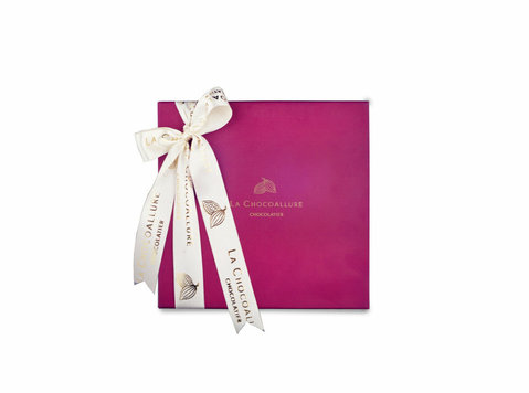 Exclusively Beautiful Chocolate Gift Hamper Baskets- Get Now - Друго