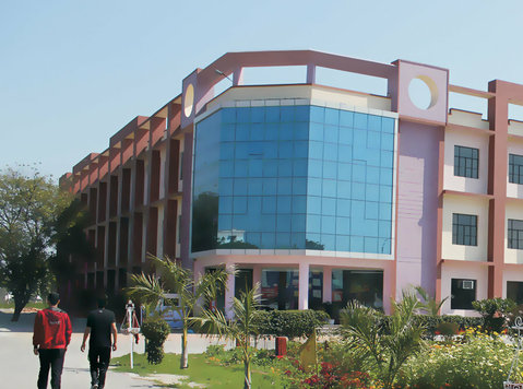 Top Bca College in Meerut - Lain-lain