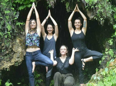 Yoga Teacher Training at Rishikesh Yogpeeth: Uncover Calm - Sport/Yoga
