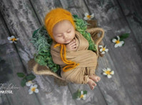 Innovative Props and Setups for Artistic Newborn Photography - Services: Other