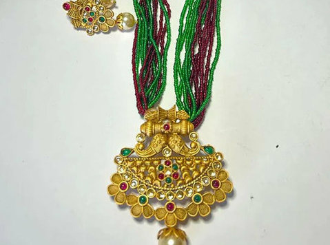 Beaded Necklace Set with earrings  in Hyderabad Akarshans - Quần áo / Các phụ kiện