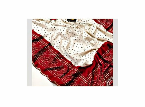 Low Cost Soft Silk Saree | Tapathi.com - בגדים/אביזרים
