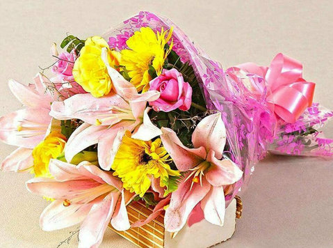 mothers day gifts to chandigarh because she deserves - Останато