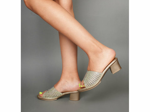 Buy Heels Sandals online for Girls women at Jm Looks. - Apģērbs/piederumi