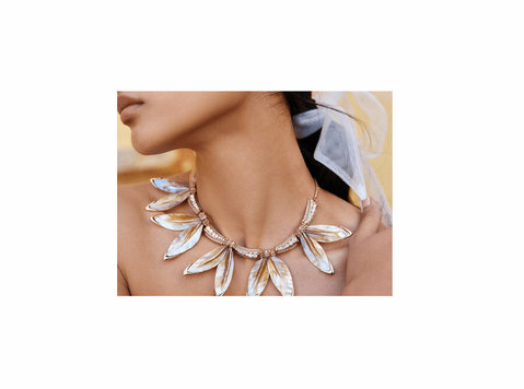 Elegance Redefined: Outhouse Necklaces - Clothing/Accessories