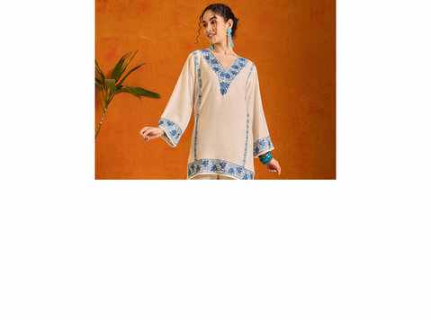 End of Season: Up to 50% Off on Kashmiri & Chikankari Outfit - Ruha/Ékszer