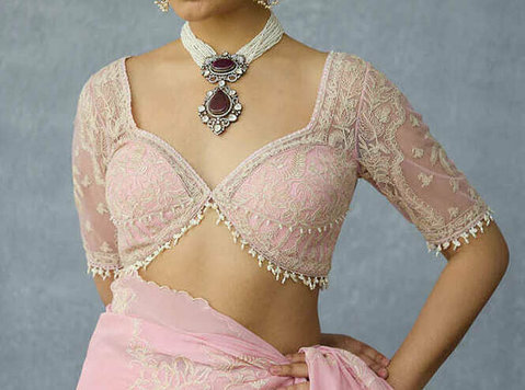 Shop Trendy Designer Blouses by Torani - Apģērbs/piederumi