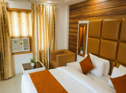 Best Hotel Near Ganga Ram Hospital - Travel/Ride Sharing