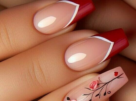 Basic to Advanced Nail Technician Course and Training in Del - زیبایی‌ / مد