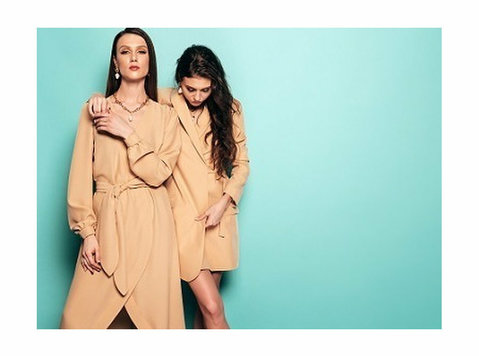 Discover the Latest Kalvin Clo Dresses Collection - Bellezza/Moda
