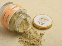"using Rice Powder to Reveal Bright Skin: A Radiant Renewal - بناؤ سنگھار/فیشن