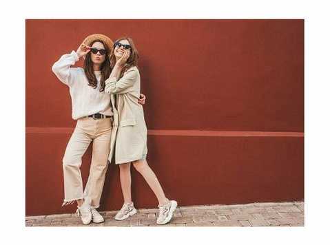 The Best Kalvin Clo Dresses to Refresh Your Wardrobe - Egyéb