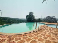 Cashew Leaf Resort - Best Resort in North Goa Near Beach - אחר