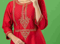 Exquisite Ethnic Wear: Maroon & Red Zardozi Perl Work Salwar - 服饰
