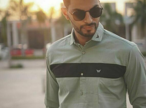 Best Shirt Manufacturer in Ahmedabad – Edge International - Облека/Аксесоари