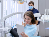 Nurturing Radiant Smiles: The Crucial Role of Teeth Cleaning - เสริมสวย/แฟชั่น