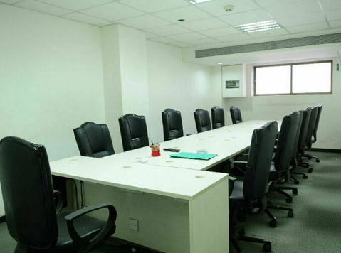 Business space for rent in Vadodara - Bygging/Oppussing