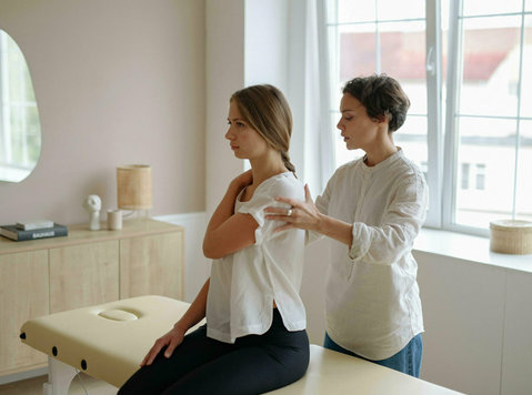 Get Optimum Sciatica Treatment in Gurgaon - Services: Other