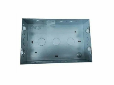 6 modular box price in india | 6 module metal box - Eletronicos