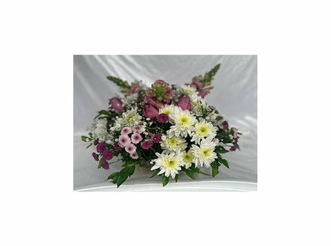 Best Flowers for Anniversary in Bangalore - Buy & Sell: Other