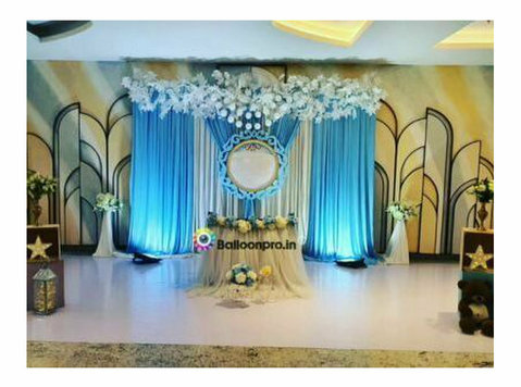 Balloon Pro: Blossoming Dreams with Expert Flower Decorators - Services: Other