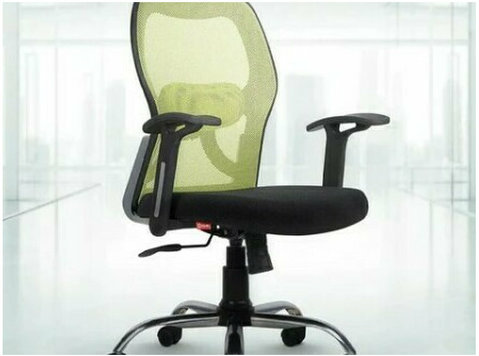 Get Best Deals on Revolving Chair Price @ Cellbell - Nábytok/Bytové zariadenia
