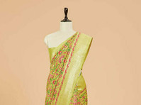 Buy Jamdani Saree Online - Imbrăcăminte/Accesorii