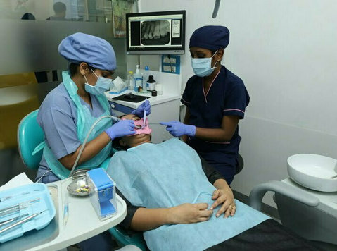 Best Emergency Dentist in goregaon - Classes: Other
